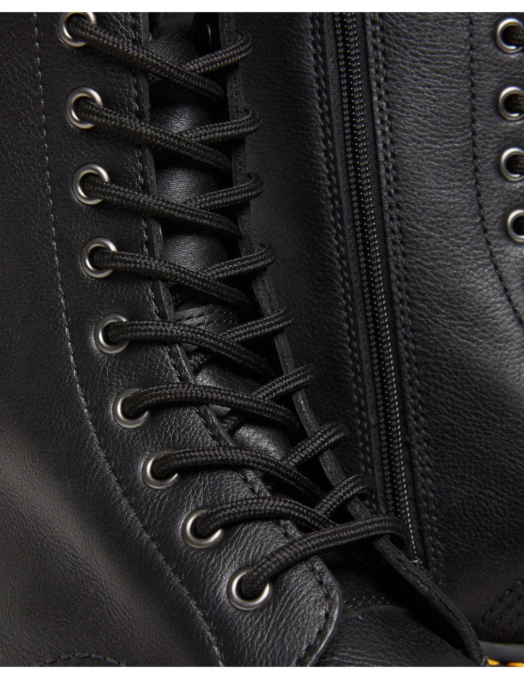 Bota Mujer Dr. Martens 1b99 Quad negro