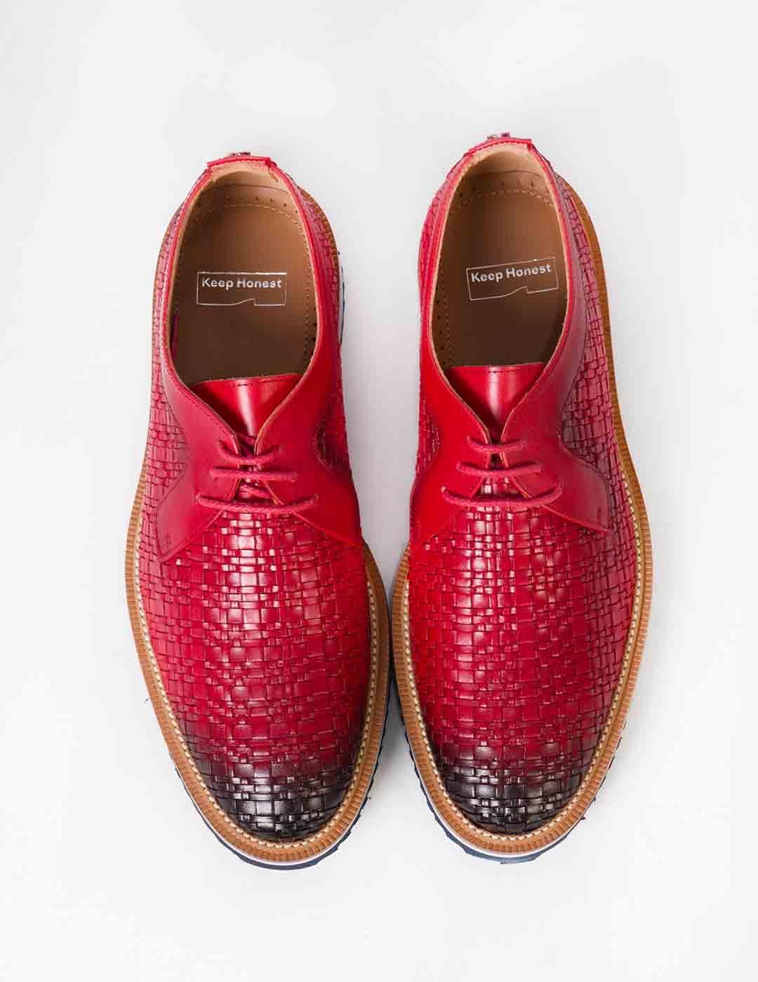 Zapato hombre Keep Honest trenzado rojo