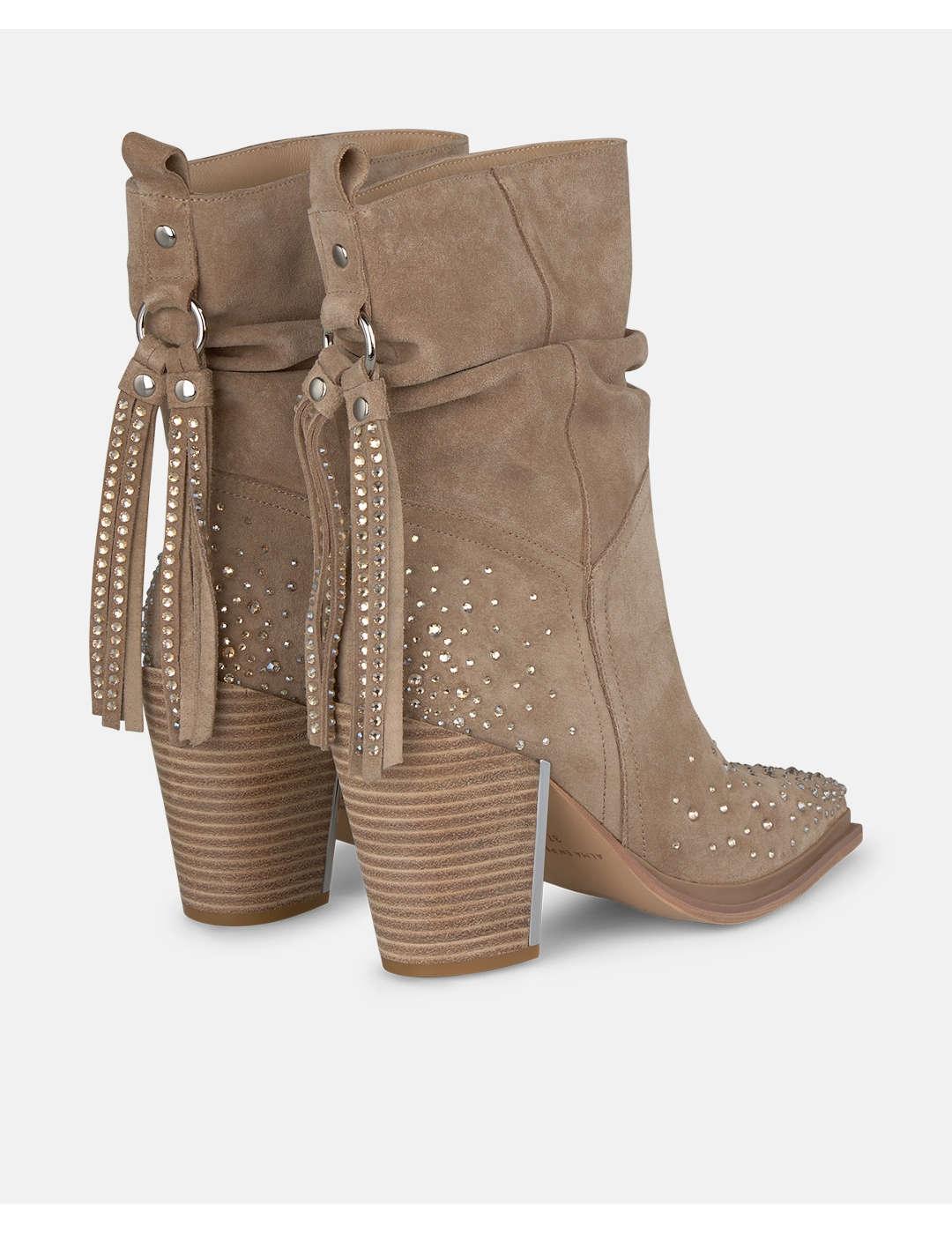 Botín mujer Alma en Pena Flecos Pedrería visón